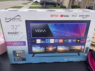 Supersonic SC-3226SDVD 32-inch LED Smart HDTV 1080p w/DVD Player WiFi USB