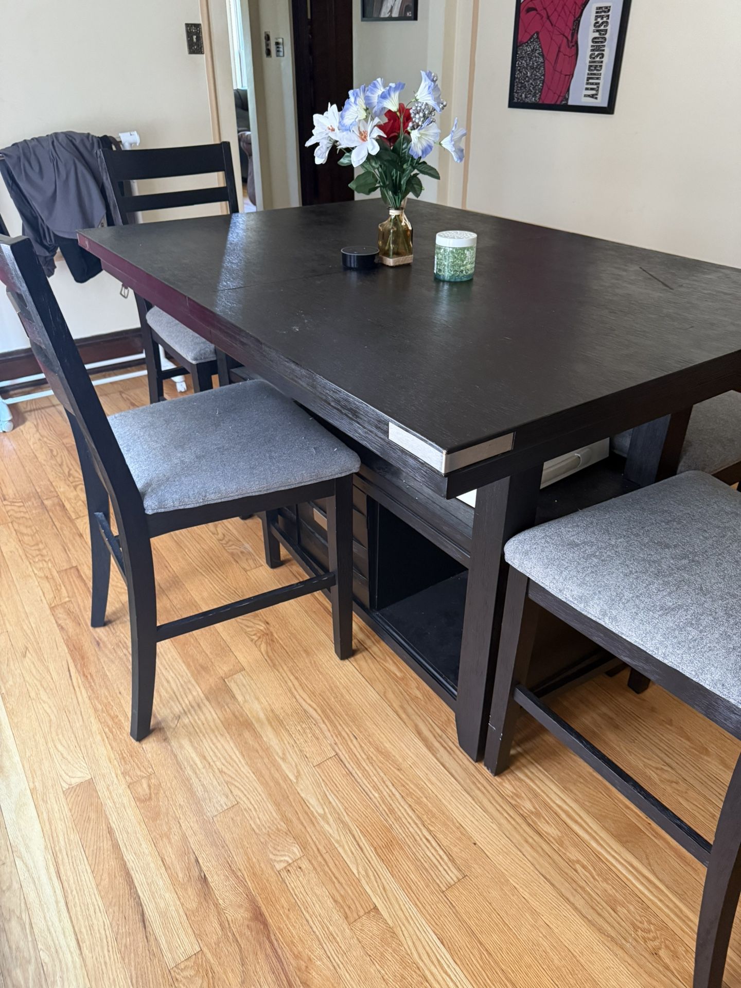 Dining room table