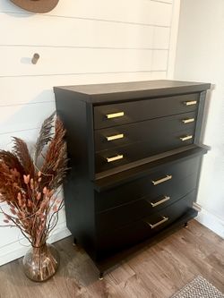 Bassett Tallboy Dresser
