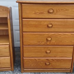 Stanley Solid Oak Dresser And Nightstand