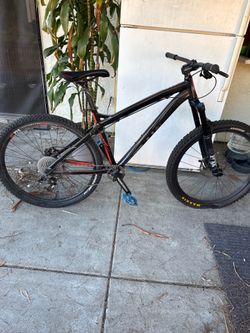 Diamondback Sync'r Pro 27.5 inch Mountain Bike