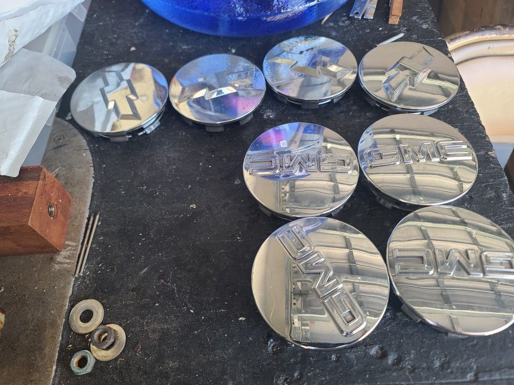 Center Hubcaps Chrome