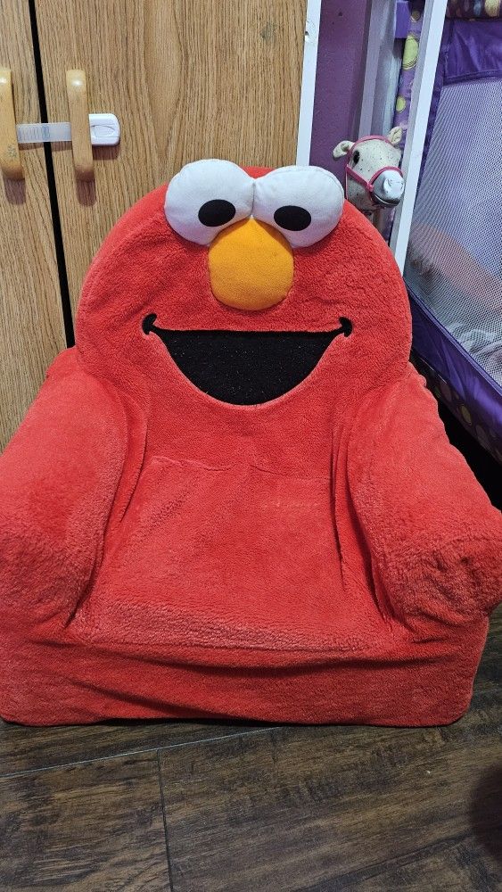 Elmo Chair