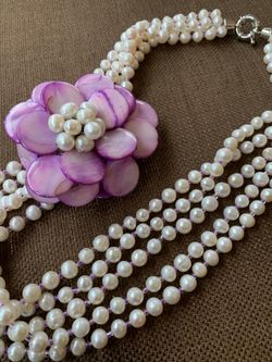 Brand New Pearl Necklace with flower