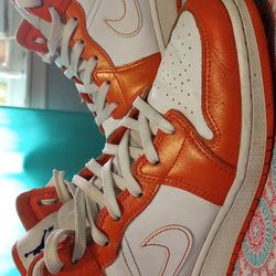 Nike Air Jordan 1 Mid SE Metallic Orange And White Size 7 Women