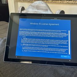 Surface Pro Tablet/charger 