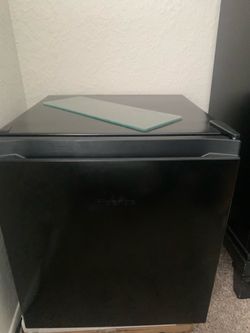 Mini fridge