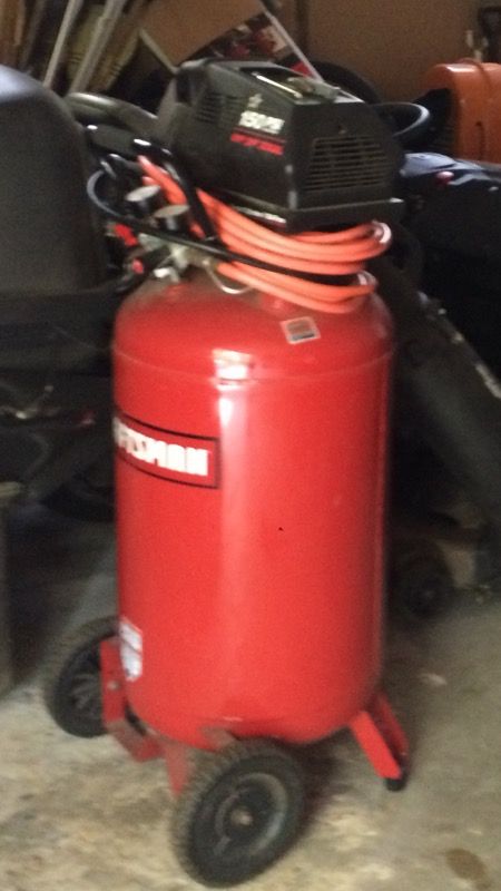 Craftsman 33 gallon 6 hp 150 psi upright air compressor