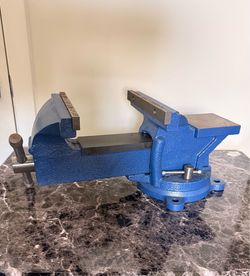 Heavy Duty 5” Bench Vise with Swivel Base & Anvil