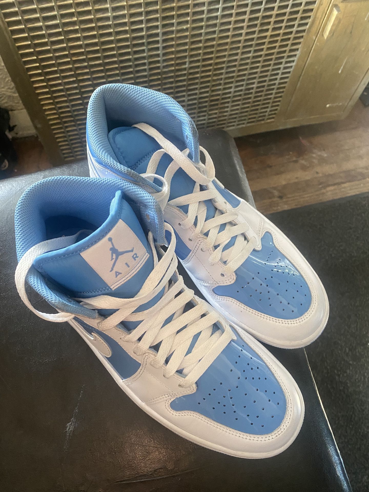 Jordan Air Jordan 1 Mid SE