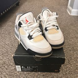 Youth Jordan 4 Retro Oreos