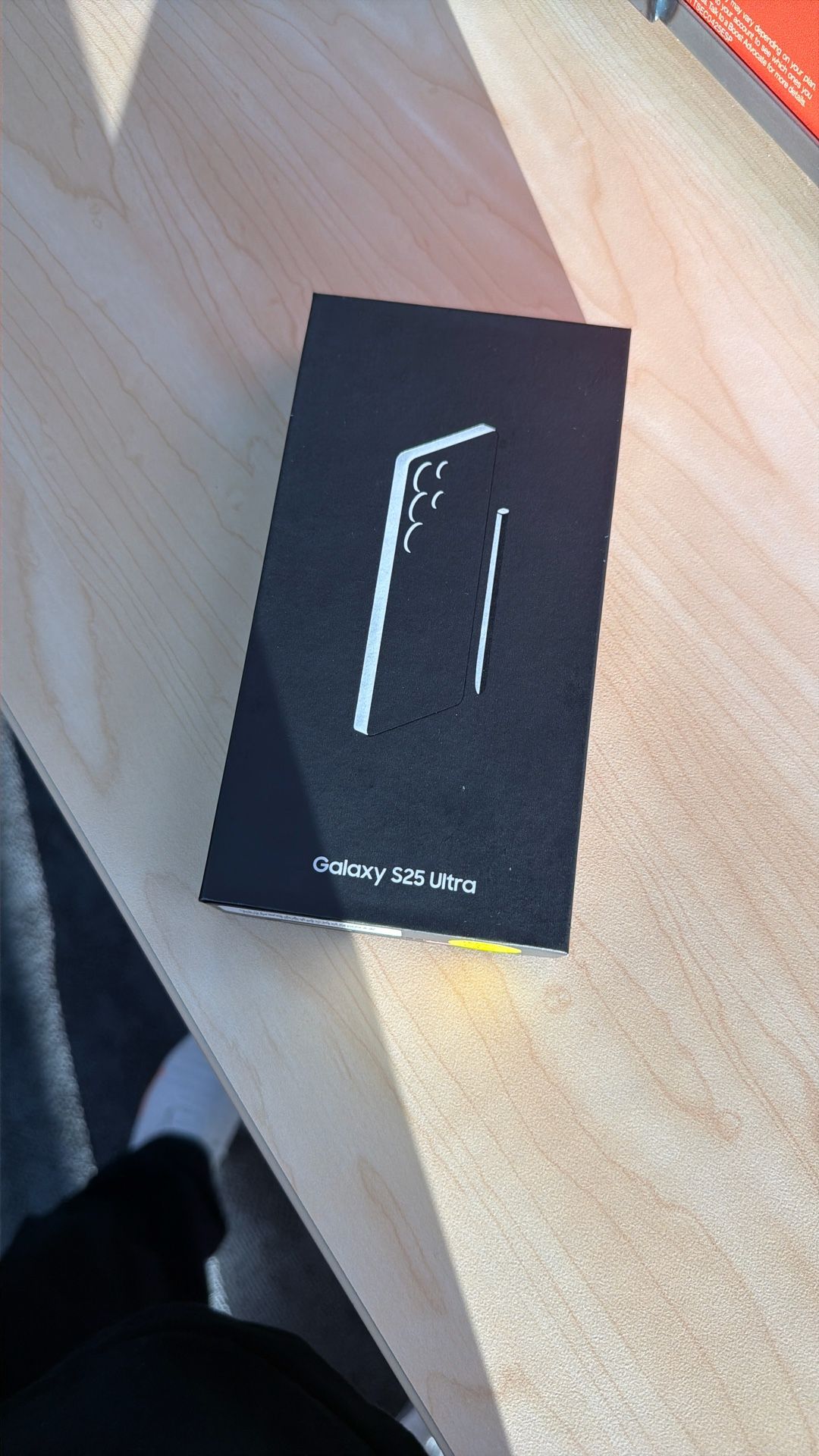 Samsung Galaxy S25 Ultra (UNLOCKED) 256GB Brand New