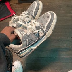 LV Trainer Sneaker Shoes 1ADHII