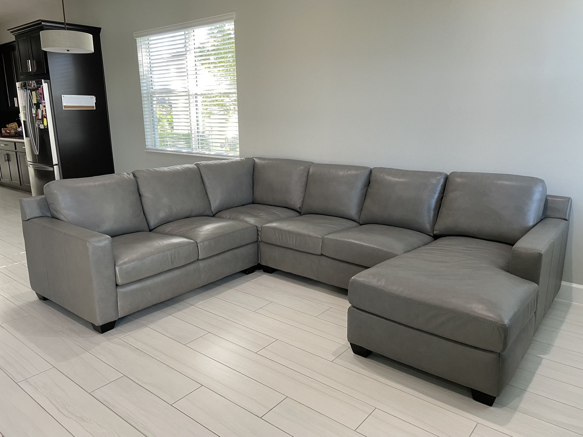 City Furniture Carson Gray Leather Sofa Couch Sectional with Chaise