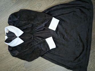 Black Velvet Dress with White Collar and Cuffs (Wednesday Addams) dresss