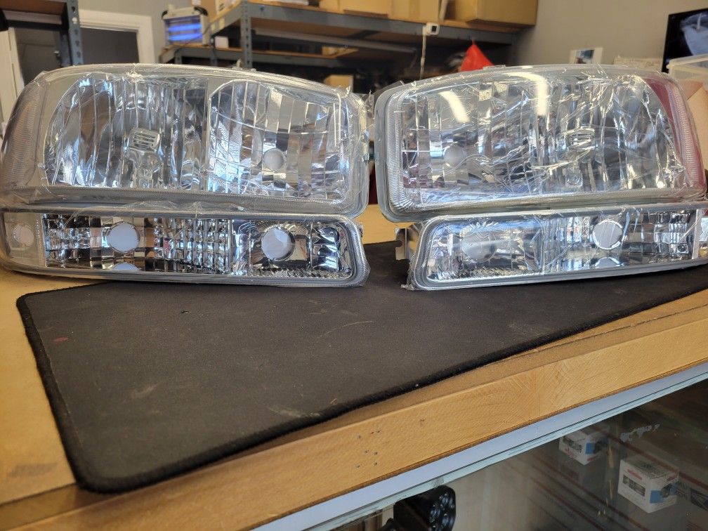 GMC Sierra /Yukon Headlights