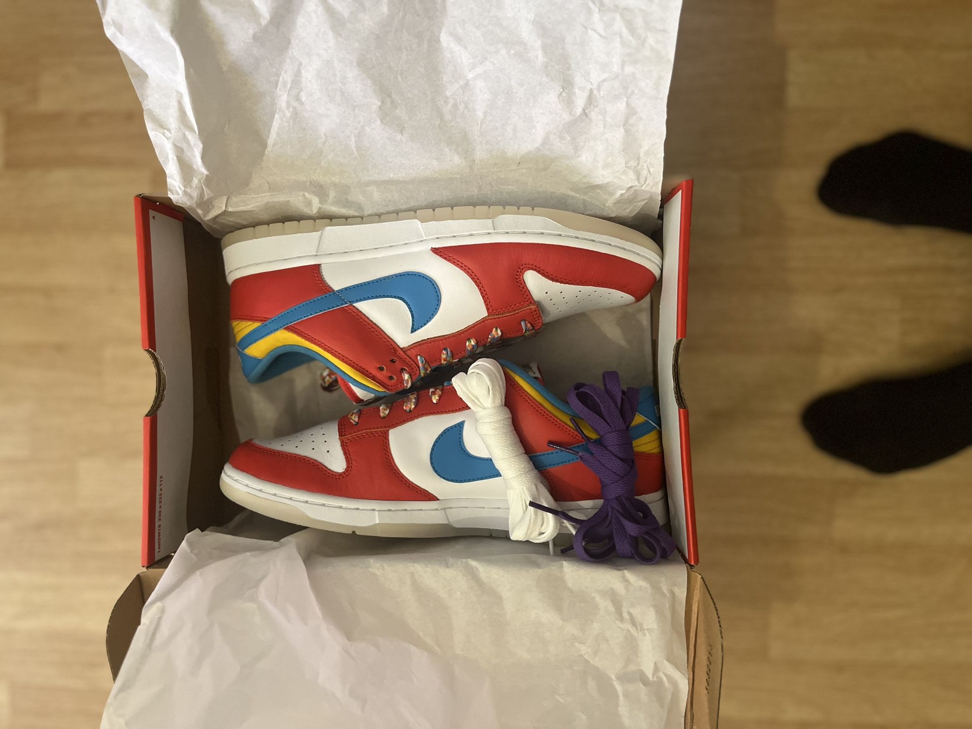 Lebron Simpson Dunks