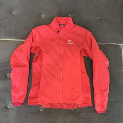 Women’s Arc’teryx Atom Jacket