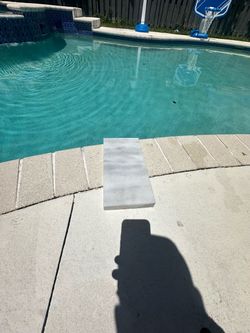 Pool coping .