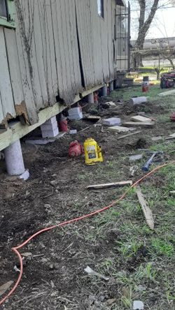 Yo niveló casas y trailas