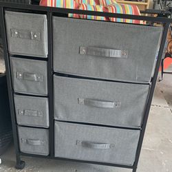7 Drawers Dresser