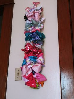 A lot full of jojo siwa bows