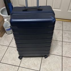 28 Inches Check In Travelers Luggage 