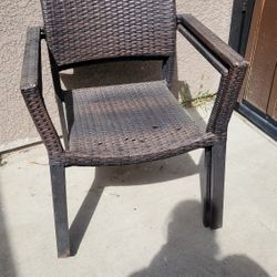 4 Patio Chairs Sold As Pictuted 