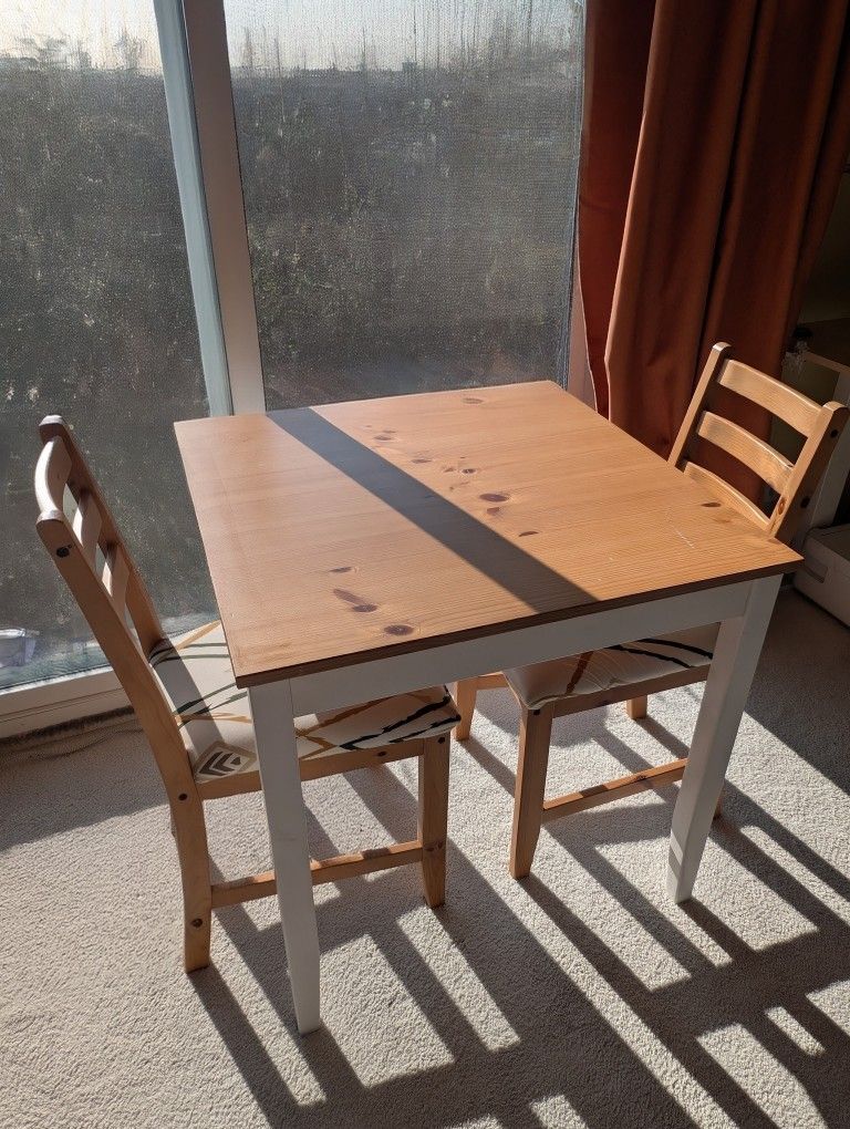 Table + 2 Chairs + Protective Cover (New)