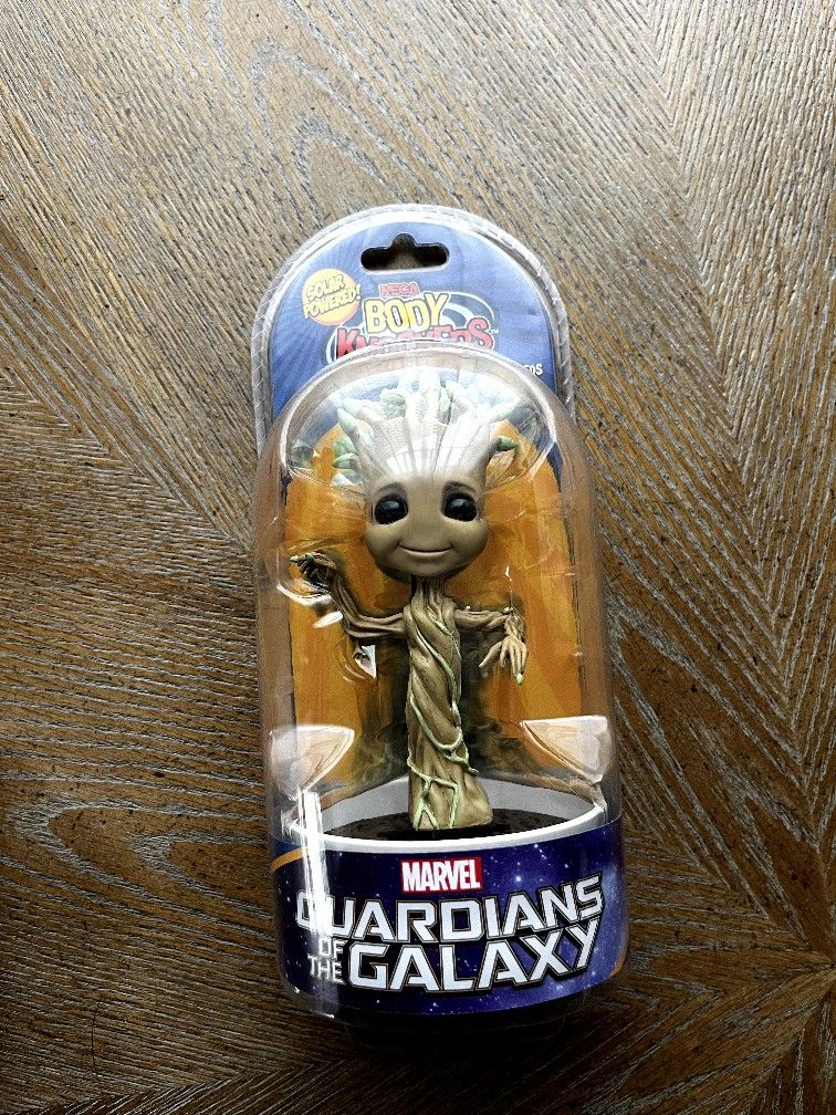 Guardians Of The Galaxy Body Knocker - Groot (Solar Powered)