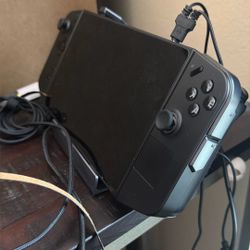 Legion Go 1 With Dock, 100w Power Adapter And Carrying Case 