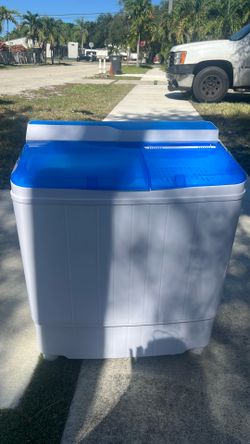 Mini washing machine with dryer