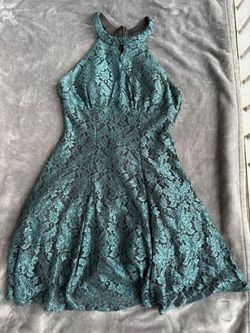 Women’s Sleeveless Halter Party Dress