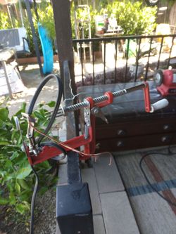 Bench mount wire stripper
