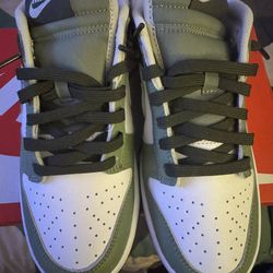 Nike Dunks