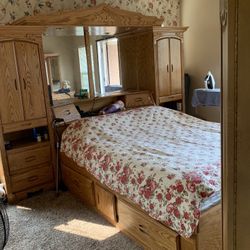 Queen Storage Bed W/Dresser And Mirror