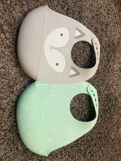 Silicone bibs