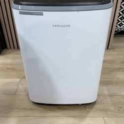 PORTABLE AIR CONDiTIONING FRÍGIDAIRE
