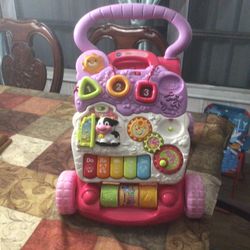 V-tech walk behind Learn And Play 