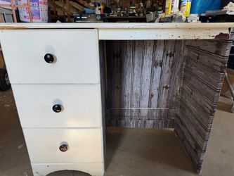 5$ Desk