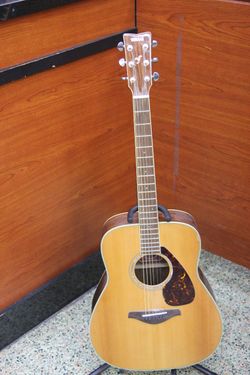 Yamaha FG730s Natural Finish Acoustic Guitar 
