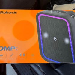 NEW Sealed Skullcandy Stomp Party Speaker Xt, Black