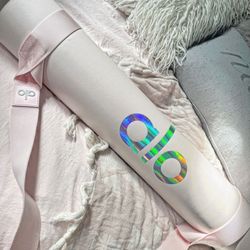 Alo Yoga Warrior Mat | Power Pink (RARE - SOLD OUT!) - $80 + FREE Foam Roller