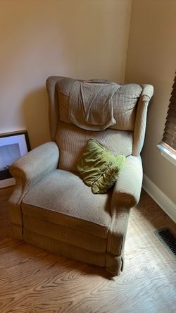 Recliner Chair