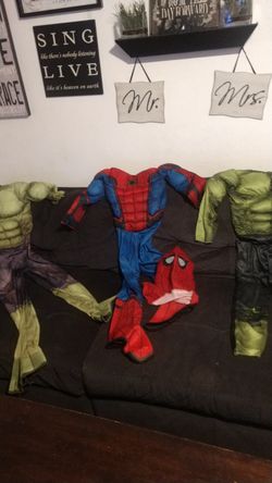 Boys halloween costumes size Med (7/8 - 8/10)