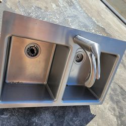 Stainless steel sink