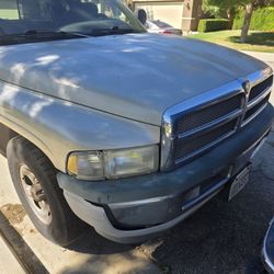 1999 Dodge Ram Laramie SLT  V8