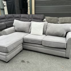 Sectional Couch 