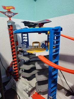 Hot Wheels Super Ultimate Garage Playset