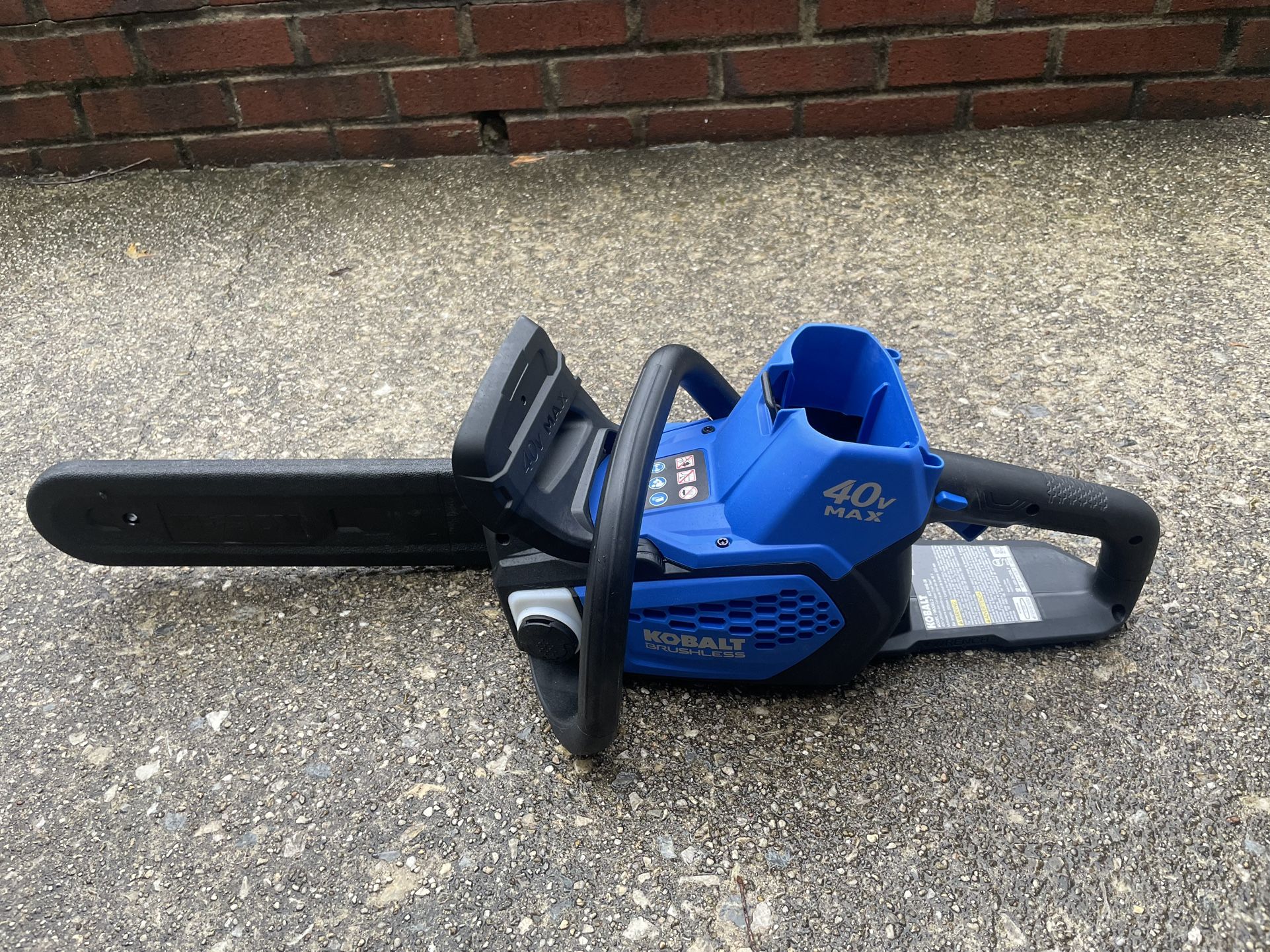 Kobalt Brushless 40-volt Chainsaw